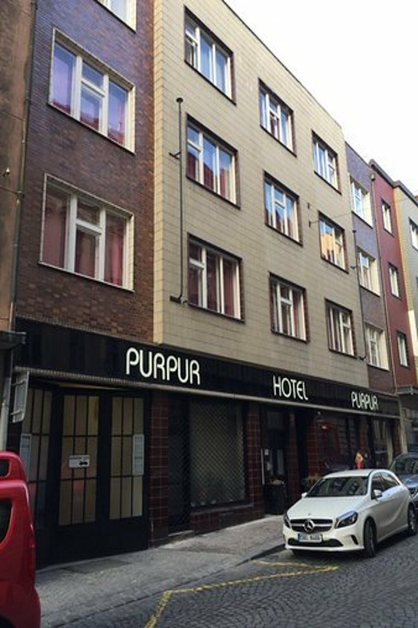Hotel Purpur Прага Экстерьер фото