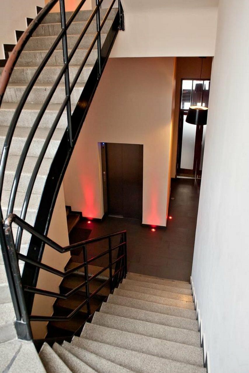 Hotel Purpur Прага Экстерьер фото